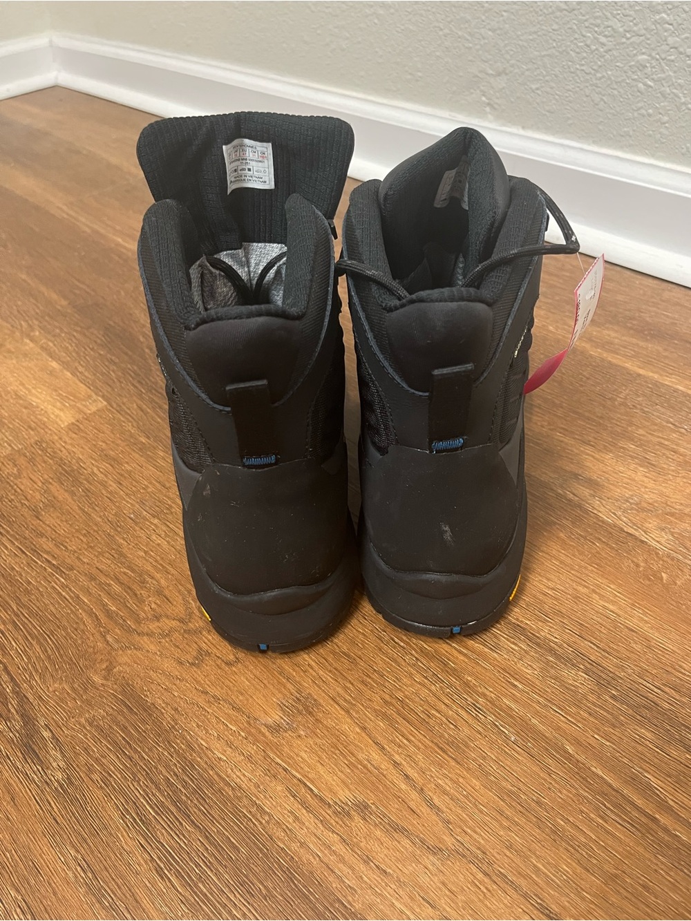 The North Face Men's Verto Alpine Mid Gore Tex Black Waterproof Boot Size 13 - Picture 4 of 6